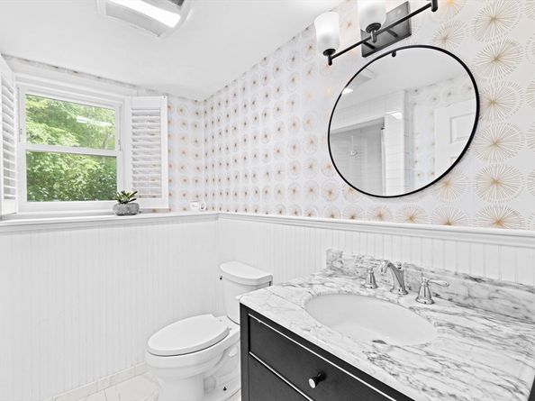 40 Brewster Rd, Cohasset MA 02025