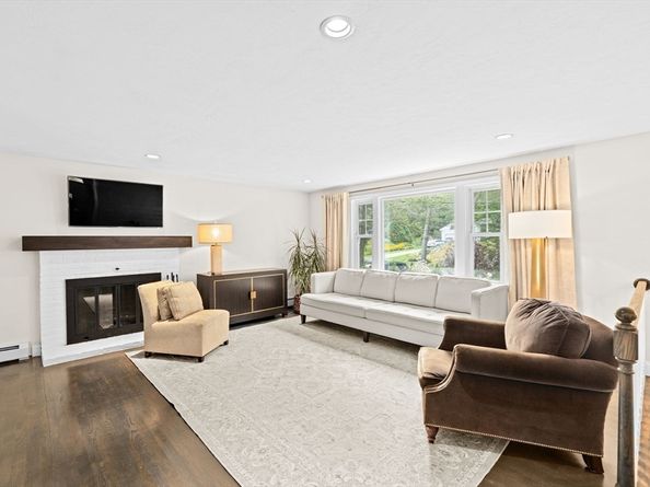 40 Brewster Rd, Cohasset MA 02025
