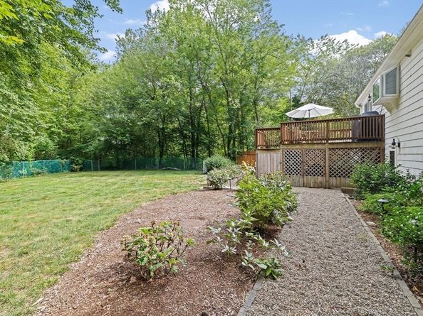 40 Brewster Rd, Cohasset MA 02025