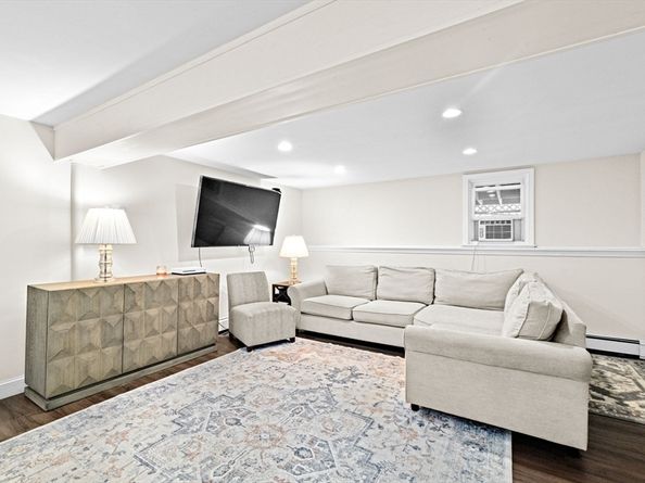40 Brewster Rd, Cohasset MA 02025