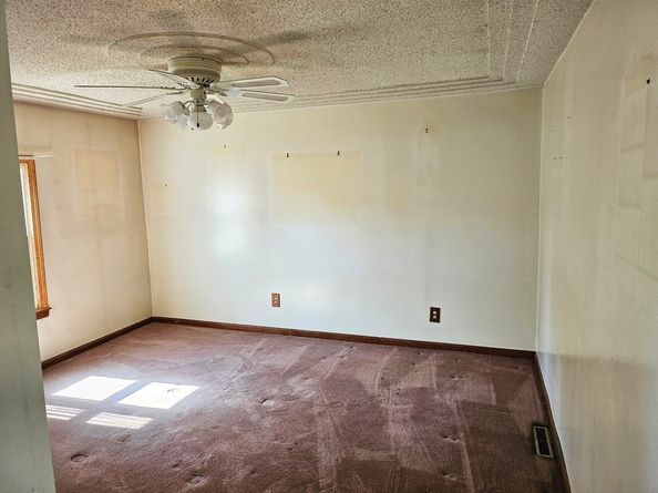 5 Stanford Cir, Milford MA 01757