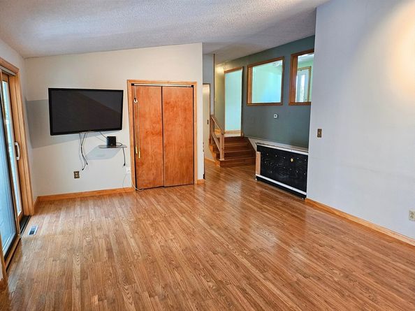 5 Stanford Cir, Milford MA 01757