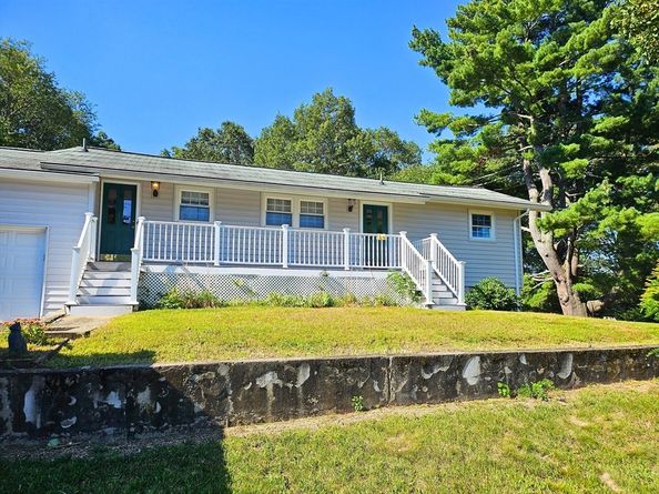 5 Stanford Cir, Milford MA 01757