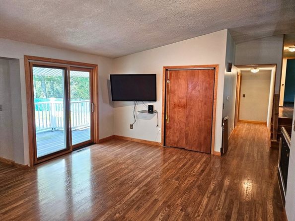 5 Stanford Cir, Milford MA 01757
