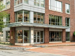 100 Station Lndg 1008, Medford MA 02155
