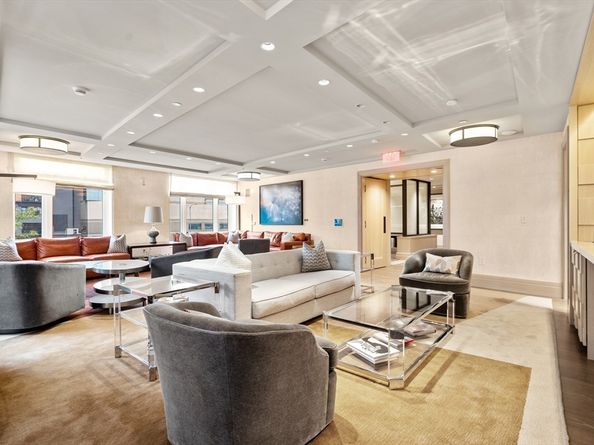 100 Lovejoy Wharf J, Boston MA 02114