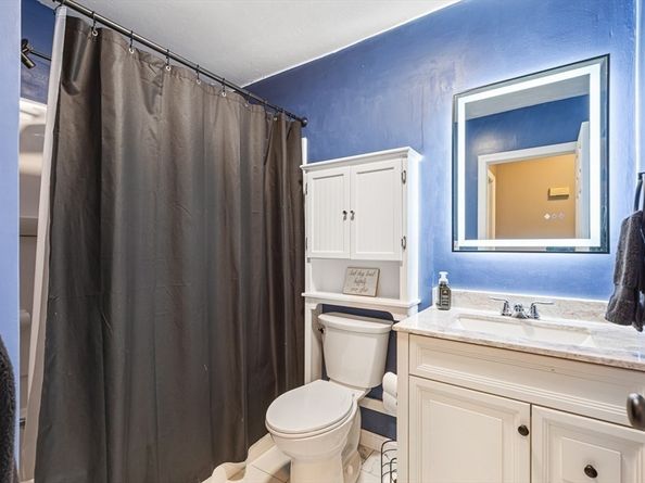 40 Old Forge Rd 40, Bridgewater MA 02324