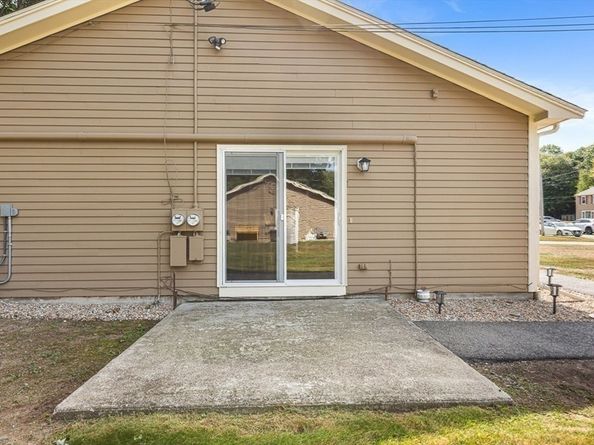 40 Old Forge Rd 40, Bridgewater MA 02324