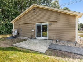 40 Old Forge Rd 40, Bridgewater MA 02324