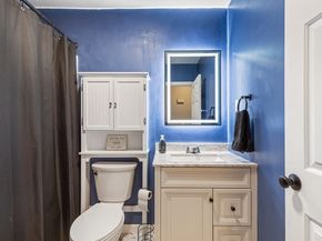 40 Old Forge Rd 40, Bridgewater MA 02324