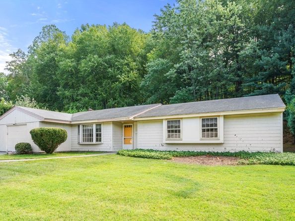 16 Larnis Road, Framingham MA 01701