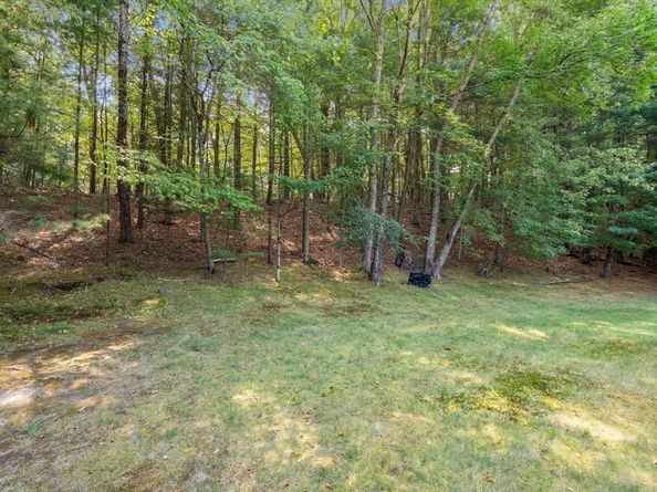 16 Larnis Road, Framingham MA 01701
