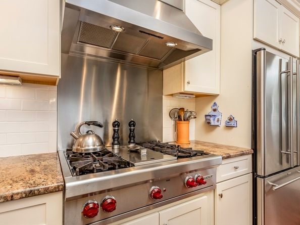 5 Tremont Pl, Peabody MA 01960