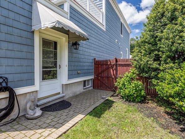 5 Tremont Pl, Peabody MA 01960