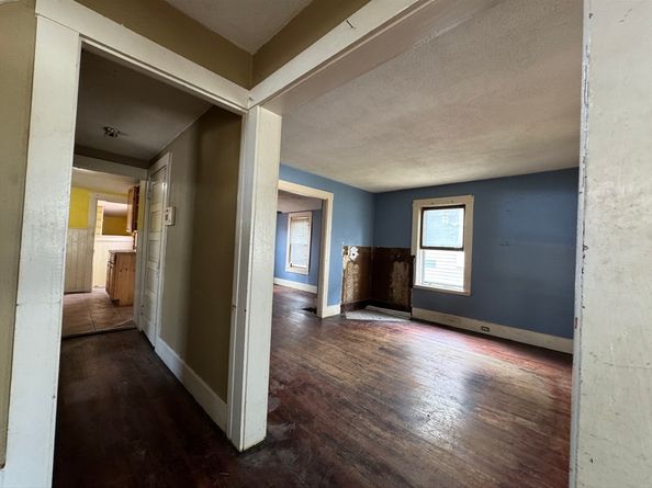 16 Pebble Ave, Winthrop MA 02152