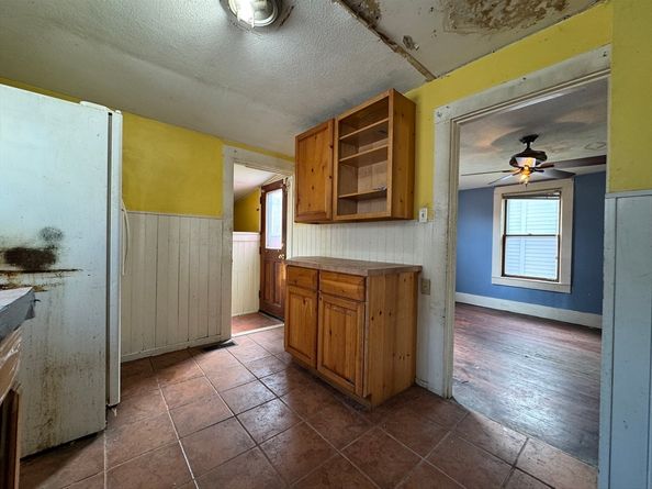 16 Pebble Ave, Winthrop MA 02152