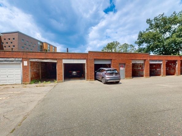 52 Babcock 1, Brookline MA 02446