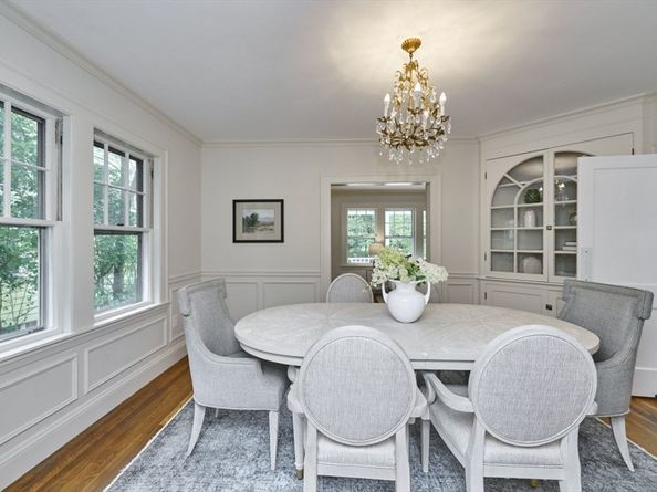 16 Fairlee Rd, Newton MA 02468