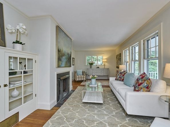 16 Fairlee Rd, Newton MA 02468