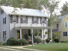 16 Fairlee Rd, Newton MA 02468