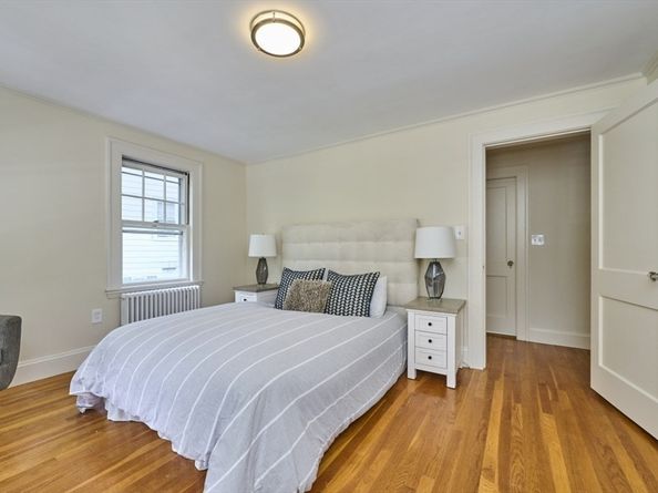 16 Fairlee Rd, Newton MA 02468