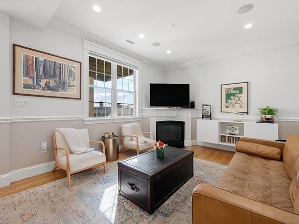 236 Bunker Hill Street 3, Boston MA 02129