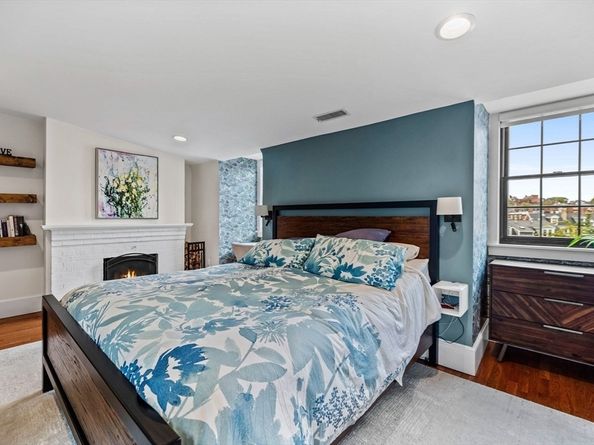 100 Main St 5, Boston MA 02129