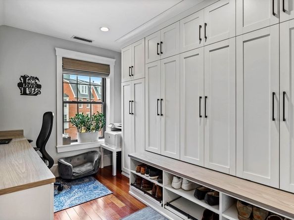 100 Main St 5, Boston MA 02129
