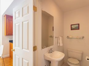 1077 Boylston St, Newton MA 02161
