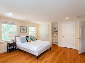 1077 Boylston St, Newton MA 02161