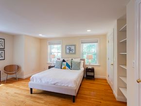 1077 Boylston St, Newton MA 02161