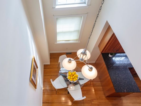 1077 Boylston St, Newton MA 02161