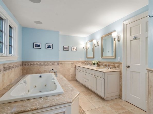 54 Woodchester Dr, Weston MA 02493