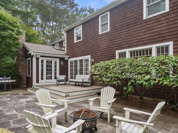 54 Woodchester Dr, Weston MA 02493
