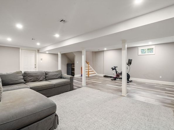 54 Woodchester Dr, Weston MA 02493