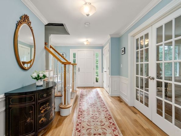 54 Woodchester Dr, Weston MA 02493