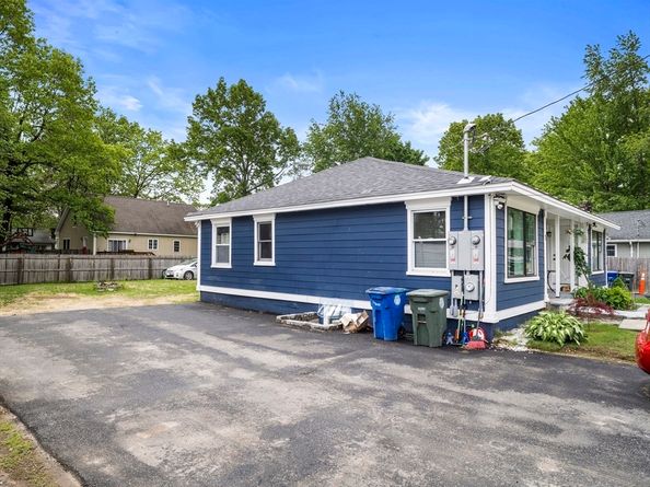 22 2nd Ave, Leominster MA 01453