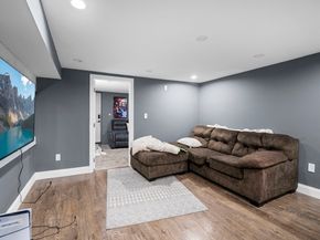 22 2nd Ave, Leominster MA 01453