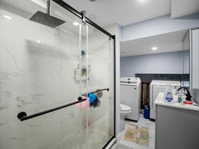 22 2nd Ave, Leominster MA 01453