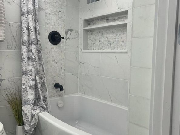 22 2nd Ave, Leominster MA 01453