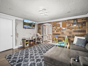 22 2nd Ave, Leominster MA 01453