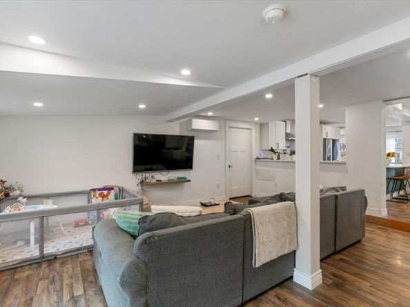4 Hanover Street, Newbury MA 01951