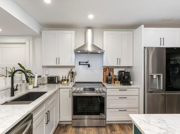 4 Hanover Street, Newbury MA 01951