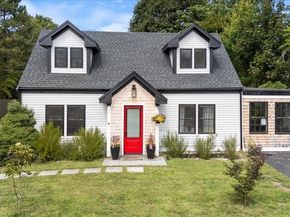 4 Hanover Street, Newbury MA 01951