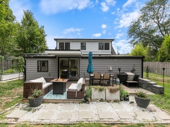 4 Hanover Street, Newbury MA 01951