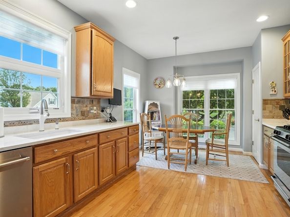 43 Champlain Circle, Plymouth MA 02360