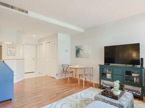 51 Pettee St 13, Newton MA 02464