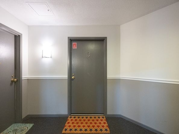 51 Pettee St 13, Newton MA 02464