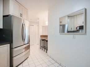 51 Pettee St 13, Newton MA 02464