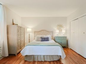 51 Pettee St 13, Newton MA 02464
